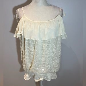 Hazel boutique Off The Shoulder White Lace Top Size Medium